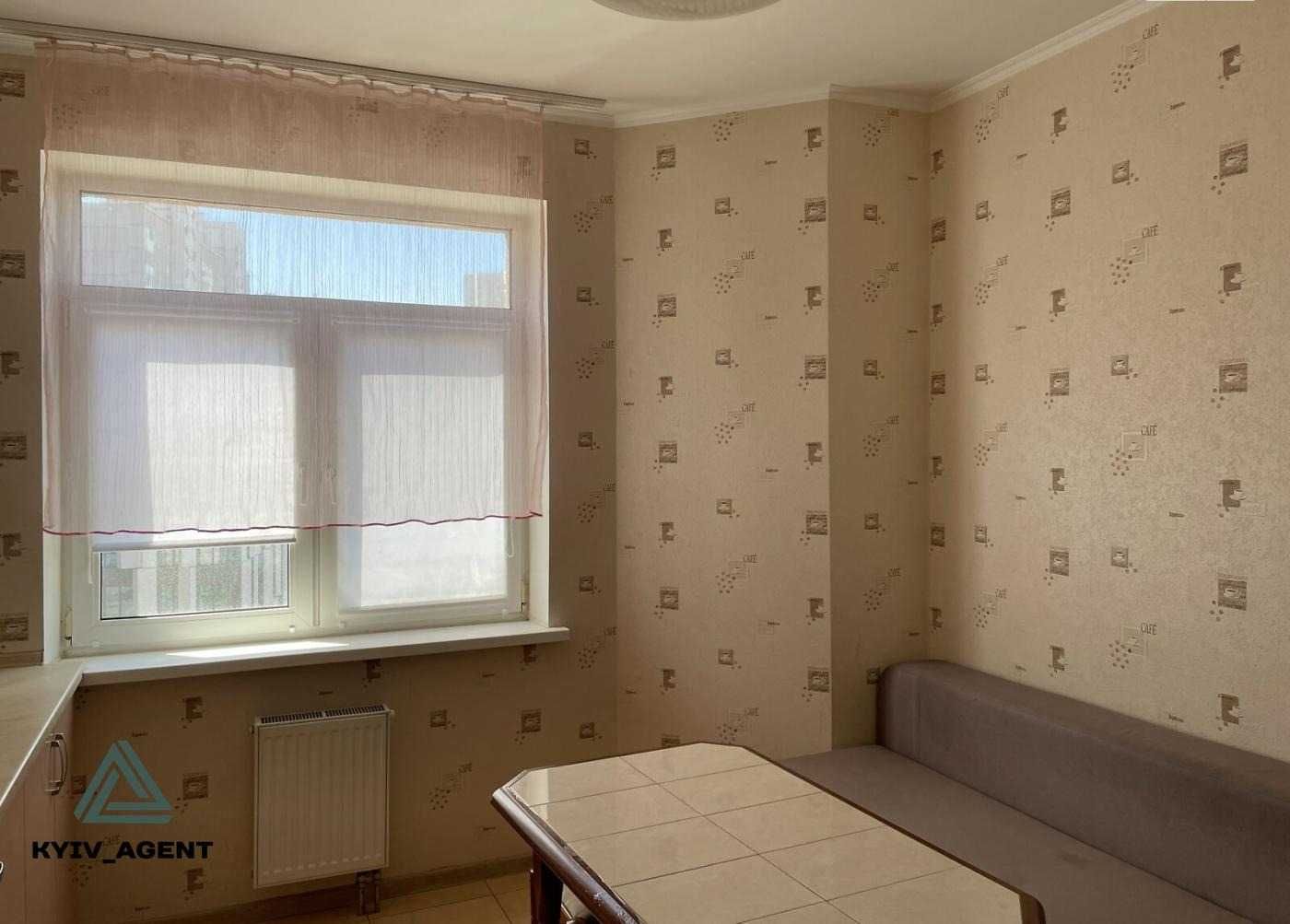До метро 2-хвилини !!! Продаж квартири 50 м2 на вул. Олександра Мишуги