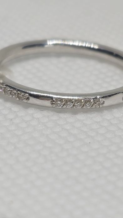 Каблучка з білого золота. Нова. Sova.