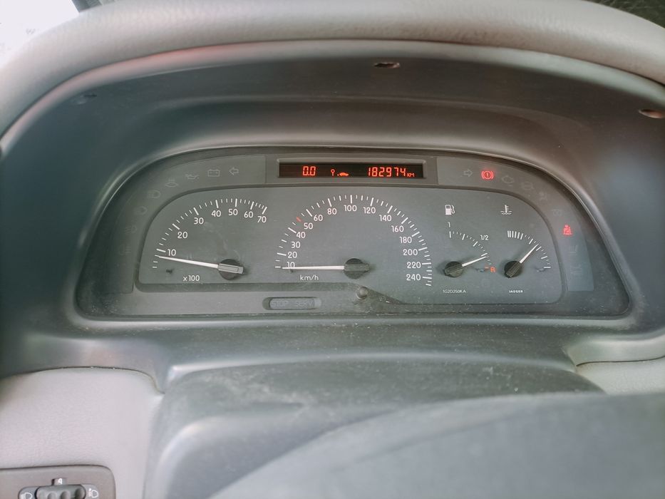 Renault laguna 1.6 RXE 110cv 5P