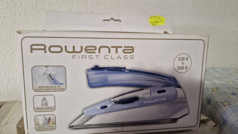 Ferro de viagem Rowenta novo