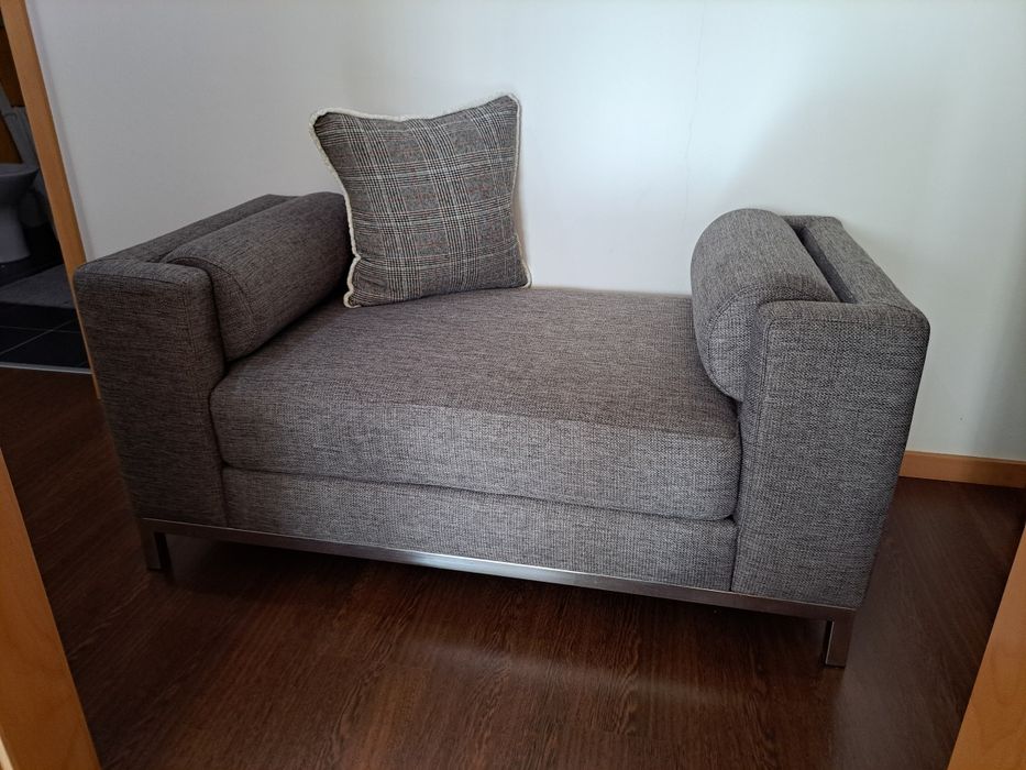 Sofá Leitura / Hall Entrada