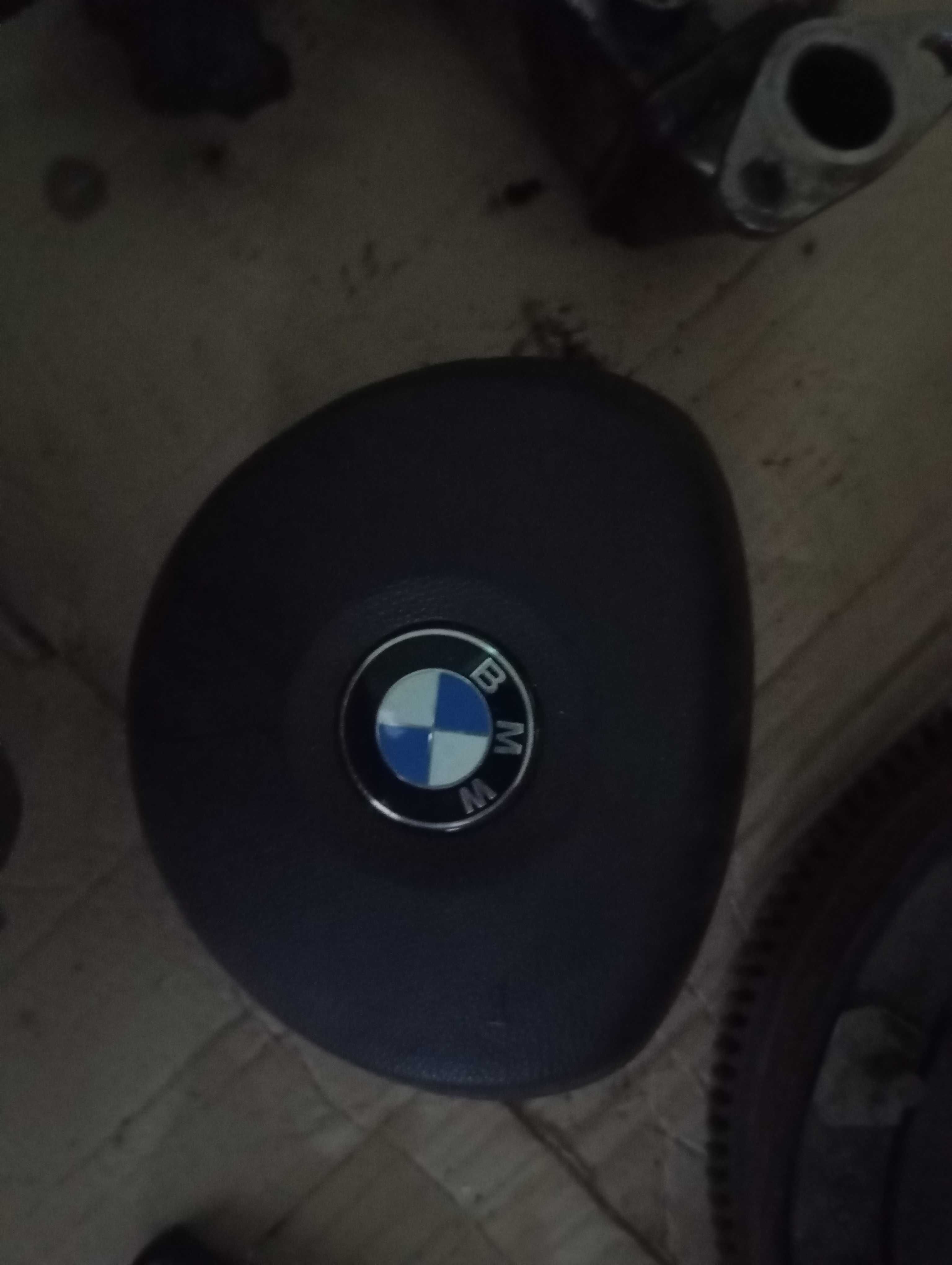 Motor e diversas peças BMW 177cv 520D