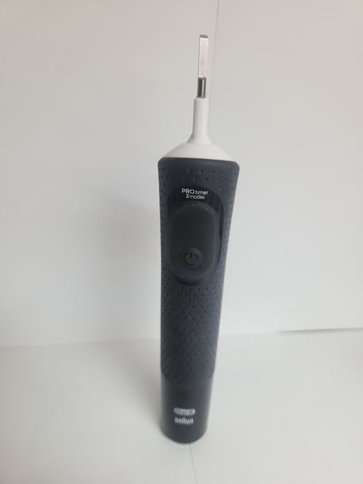 Szczoteczka elektryczna do zębów oral B Vitality