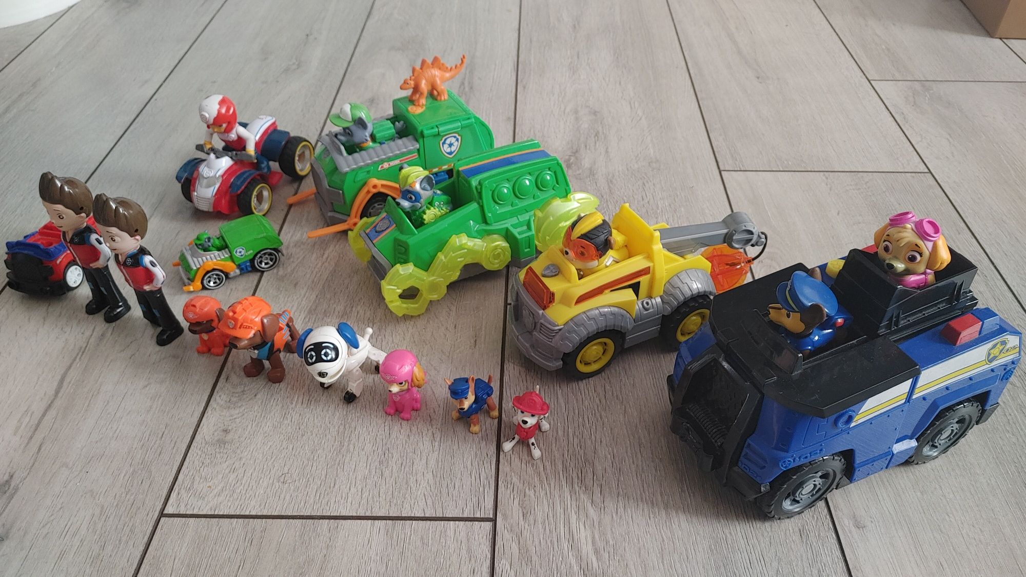 Psi patrol zestaw zabawki chase rubble zuma  skye
