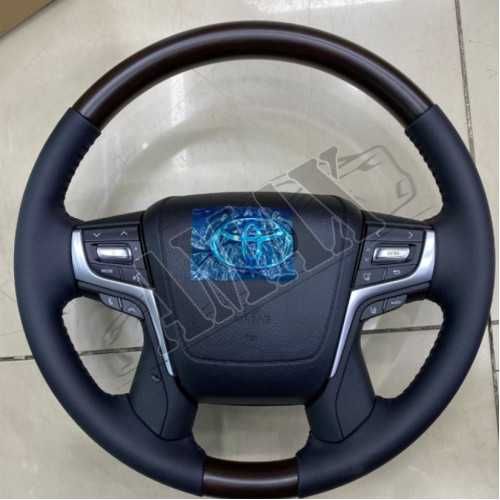 Руль черная кожа с имитацией дерева, Toyota Land Cruiser 200 (08-22)