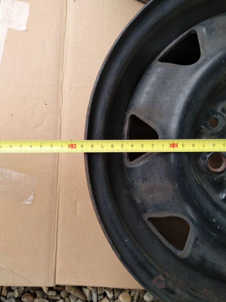 2 szt. felgi Audi 80, 90, 100, typ: 5½ Jx 14H2 431.601.025L/R ET45