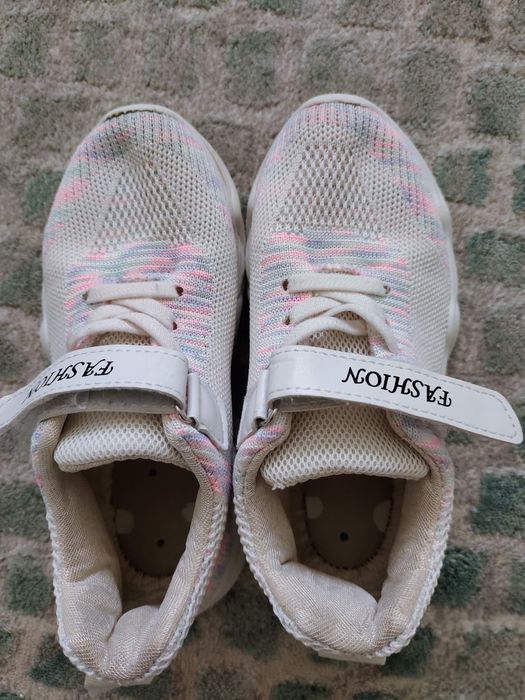 Літні кросівки на дівчинку р. 32