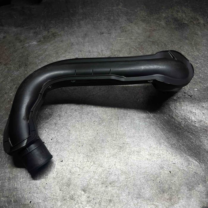 Патрубок ПОСИЛЕНИЙ турбіна / інтеркулер Renault Trafic Opel Vivaro