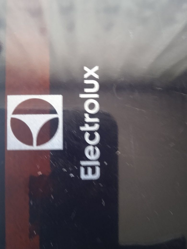 Варильна поверхня індукційна Electrolux EHH 46540 FK