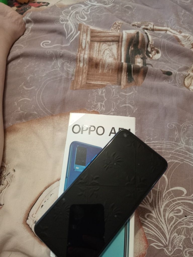 Продам срочно смартфон Oppo a54