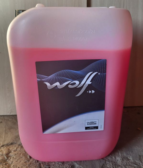 Антифриз концентрат Wolf Antifreeze G12+ LL (-70 С, чевоний) 20л