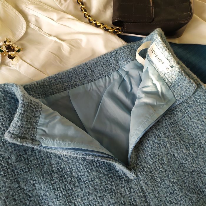 Голуба спідниця трапеція букле Topshop