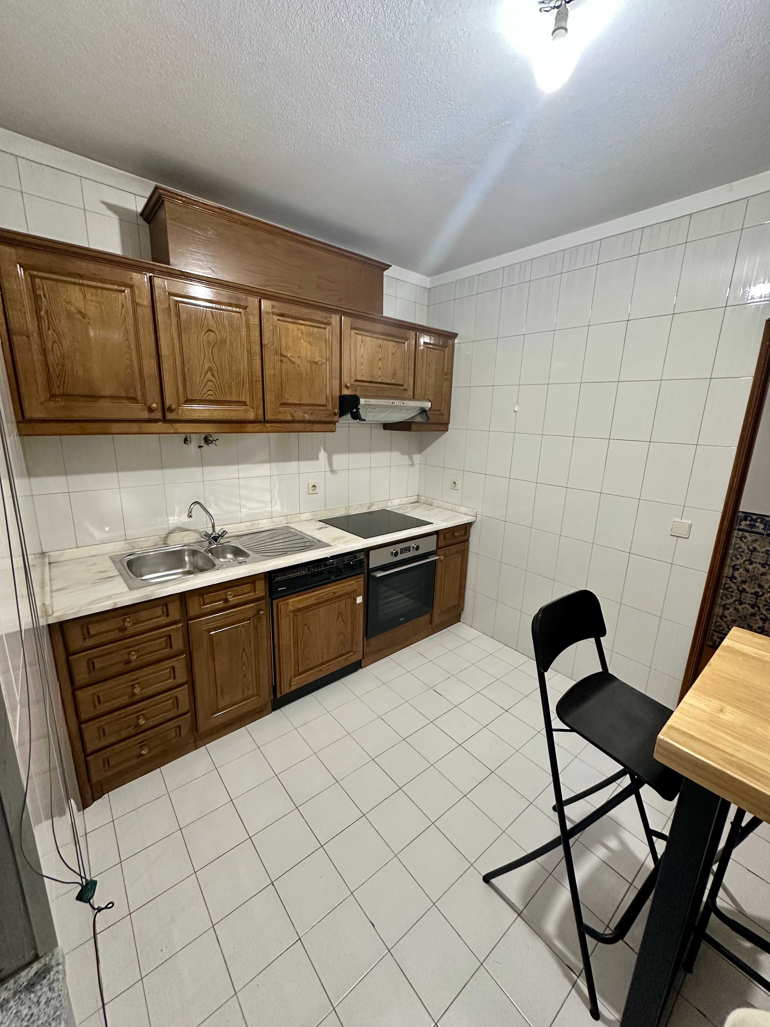 Apartamento T2 à venda na Rua Alexandre Herculano