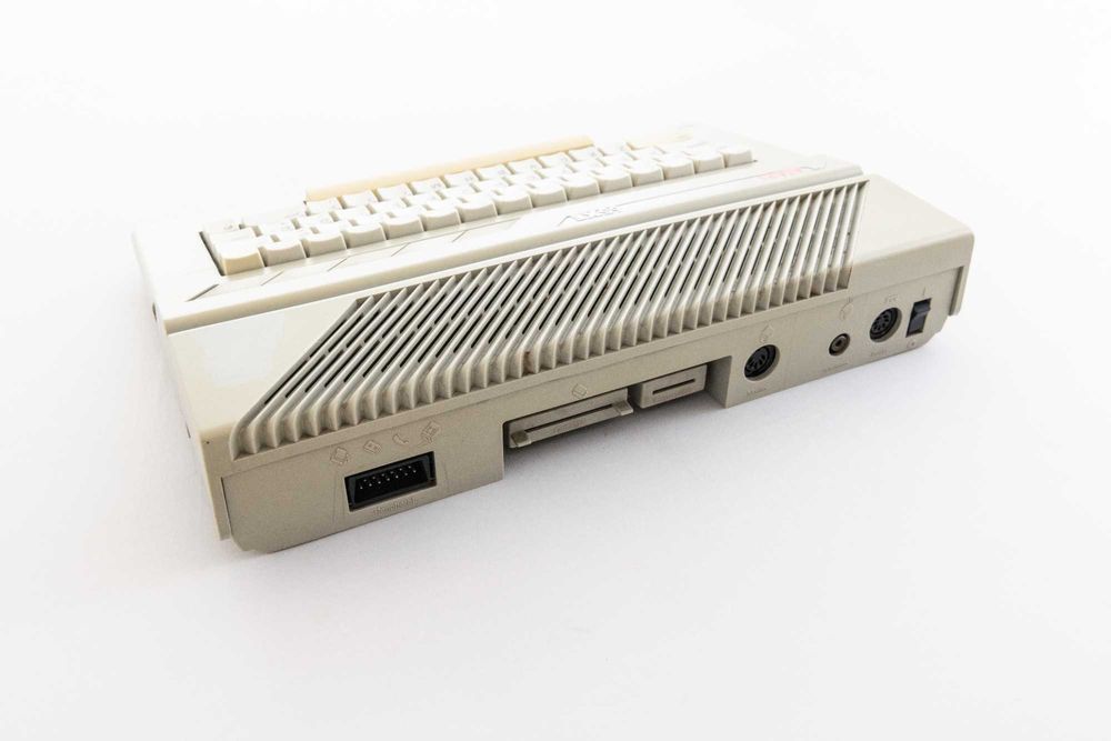 Komputer ATARI 65XE z zasilaczem
