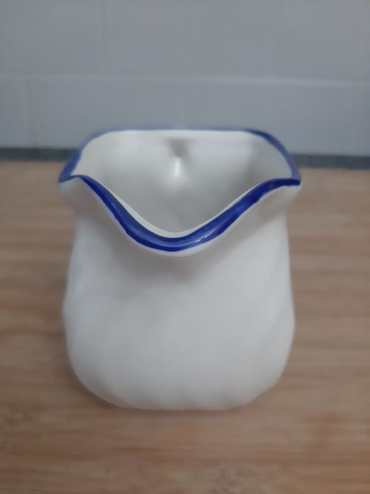Leiteira em cerâmica