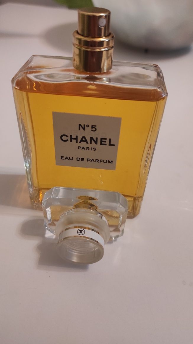 Klasyk  Coco Chanel N°5 Eau De Parfum z roku 2019