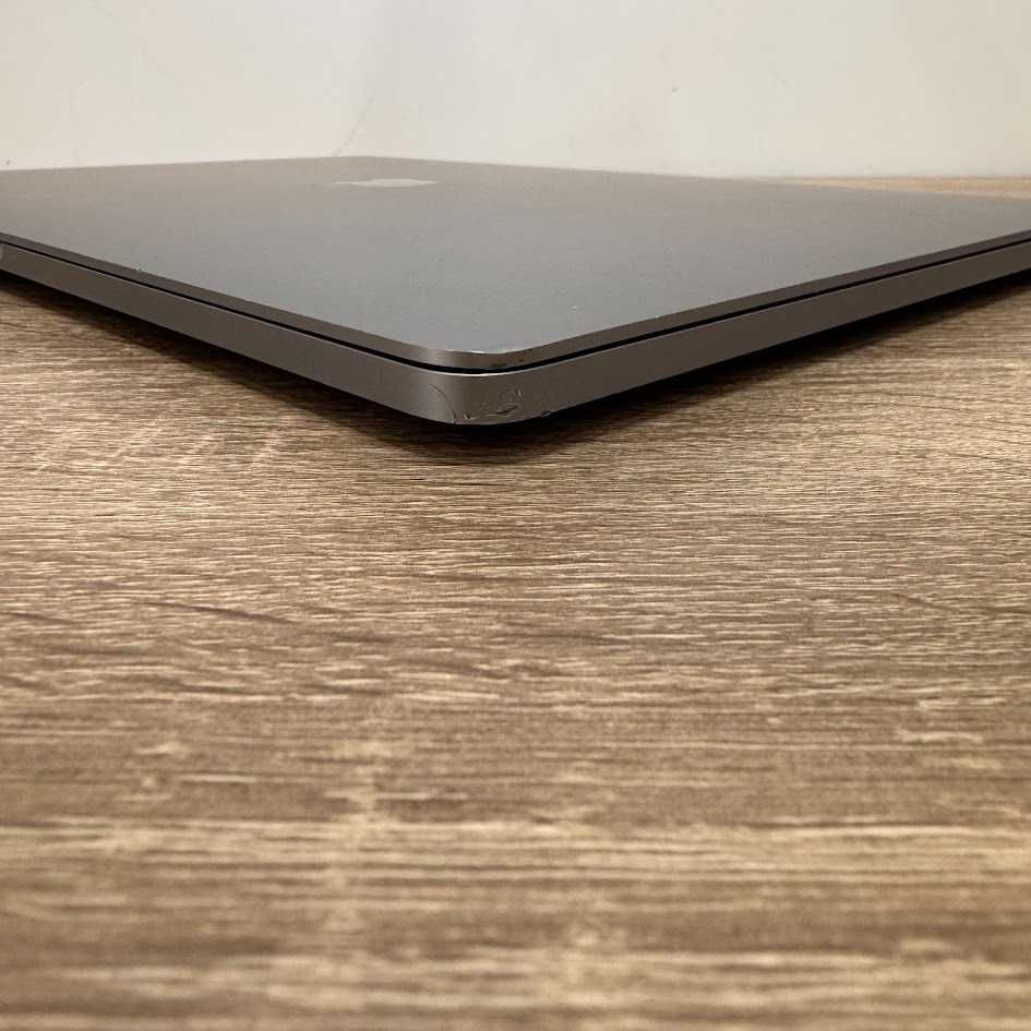 MacBook Pro 16" i9 / 32Gb DDR4 / SSD 1Tb / Radeon 5500m (код: M0458)