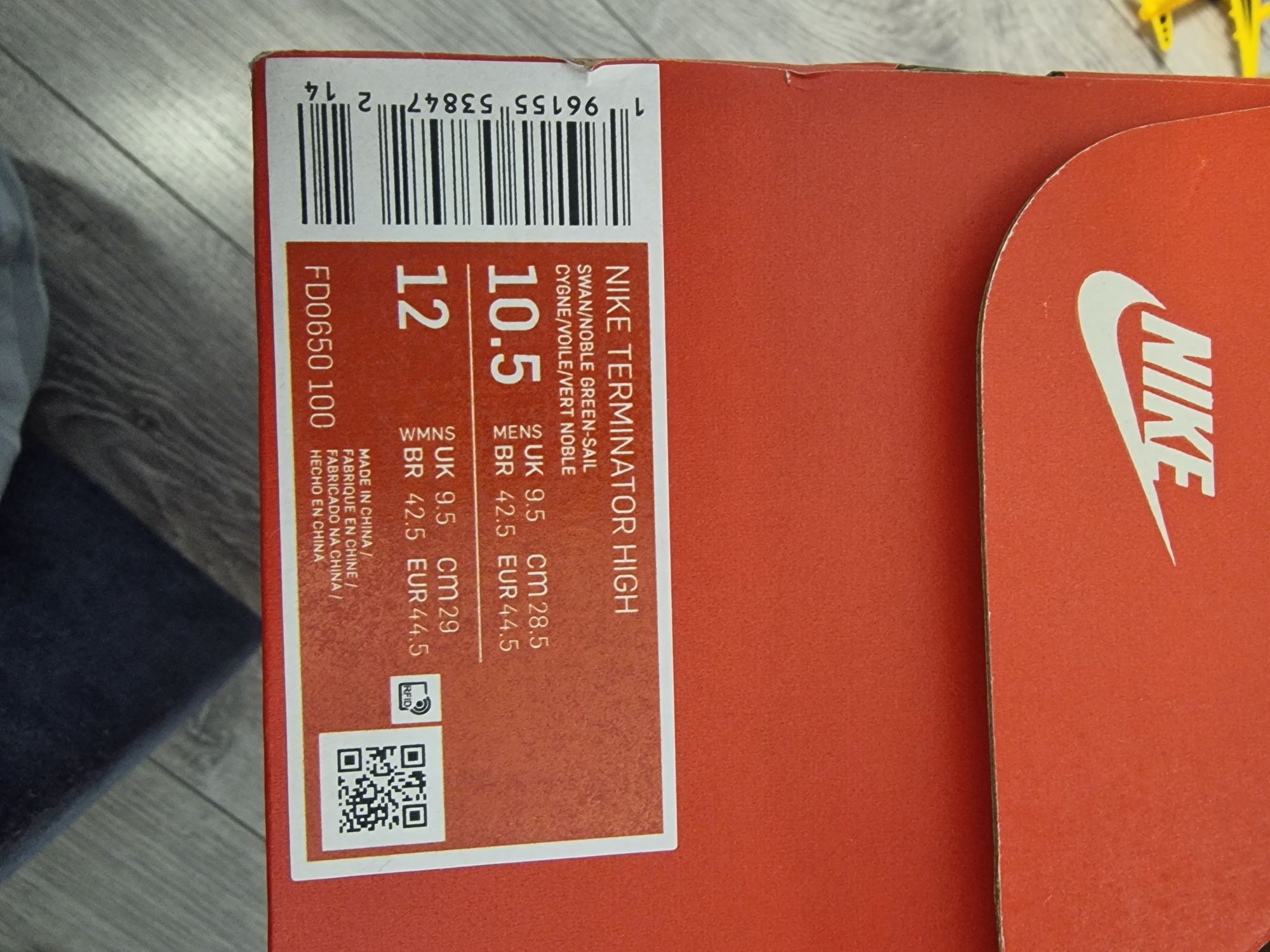 Розпродаж! Nike Terminator High FD0650 100
Взуття Terminator High FD06