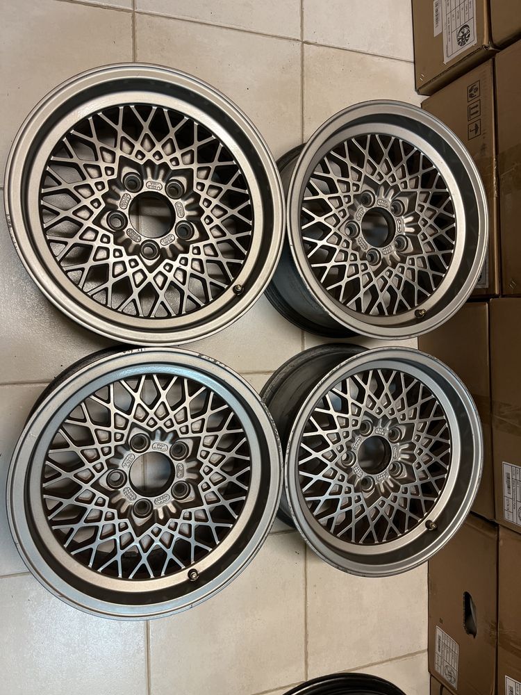 Jantes 15” 5x112 MSW OZ com aba Mercedes w123 w126 clássico Vw pão de forma