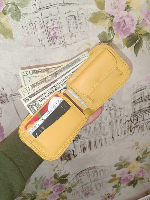 Гаманець ручної роботи з натуральної італійської шкіри