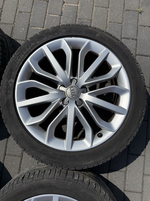 Oryginalne Koła felgi 19 cali Audi 235 45 R19