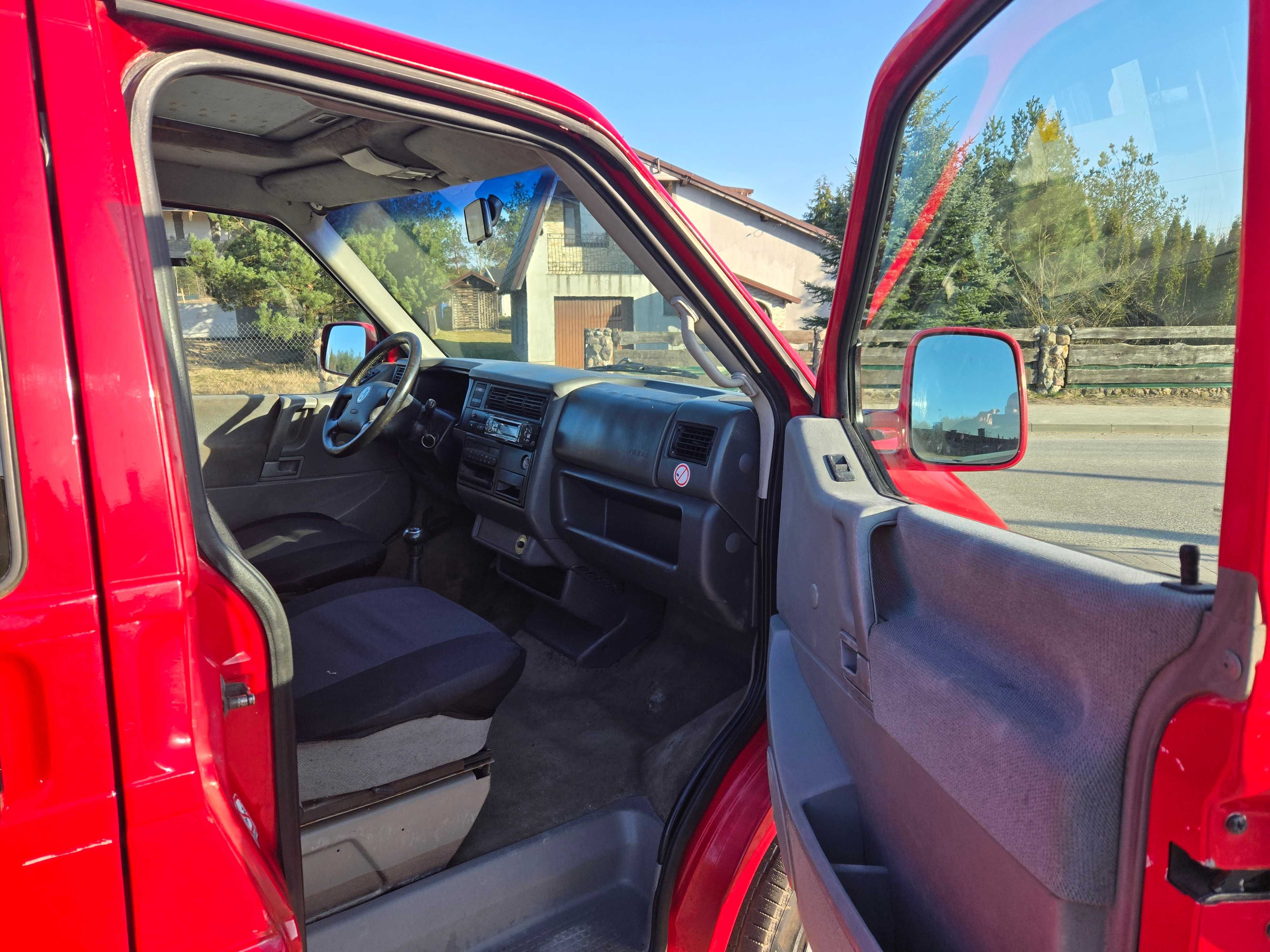 VW T4 Caravelle 2,5 TDI 102 KM