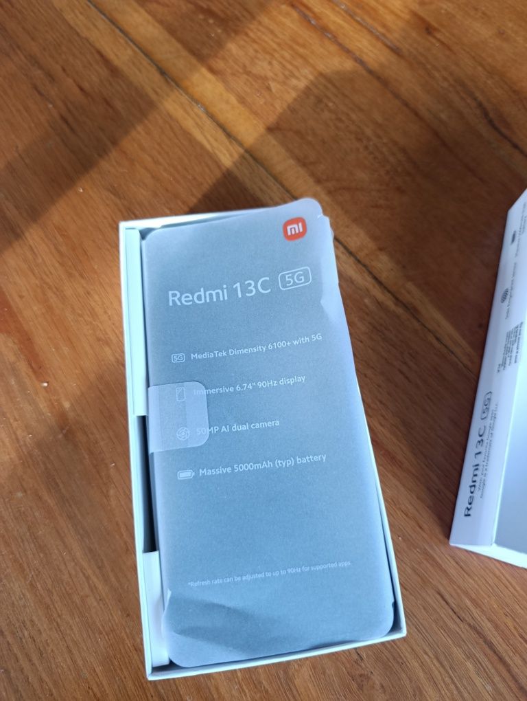Smartphone redmi 13C 5G novo