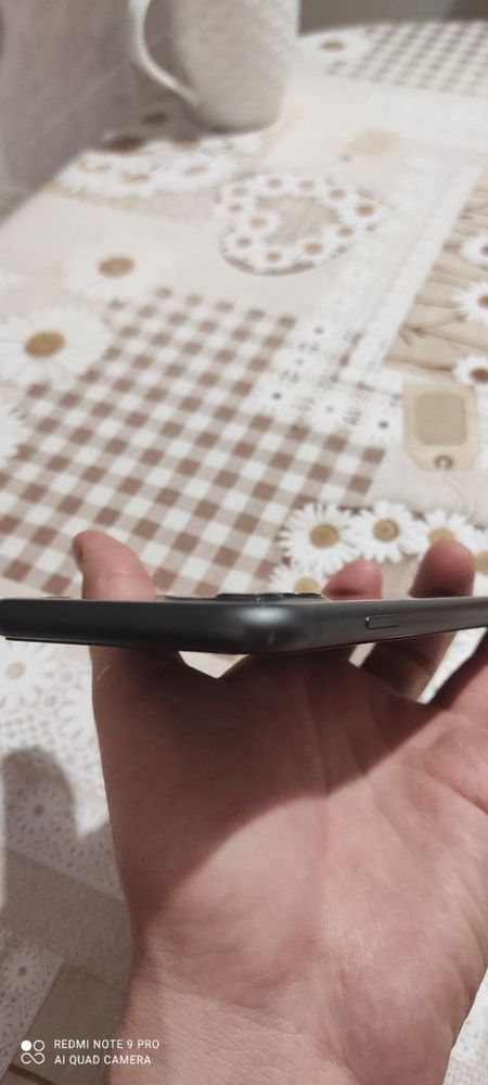iPhone 11 в хорошем состоянии