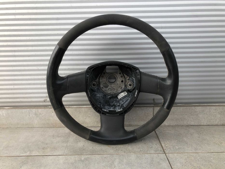 Kierownica Alcantara Skora AUDI A4 S4 B6 B7 DTM