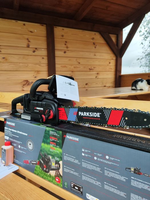 Акумуляторна ланцюгова пила Parkside PERFORMANCE PPKSA 40-Li B2