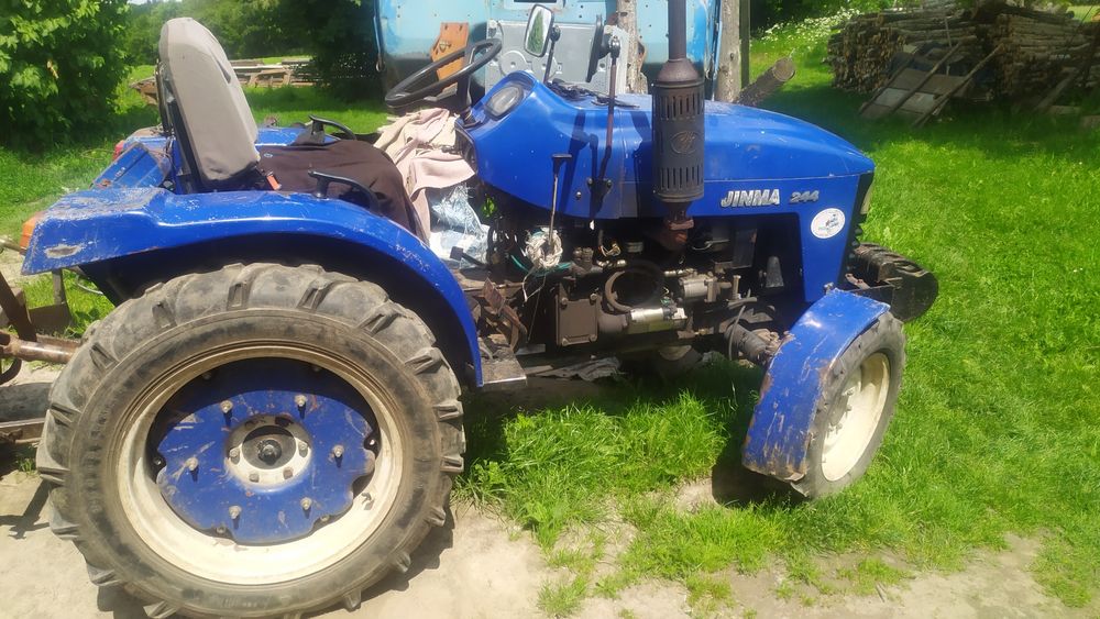 ПРОДАМ ТРАКТОР ДЖІНМА 244 Е з документами любе переоформлення