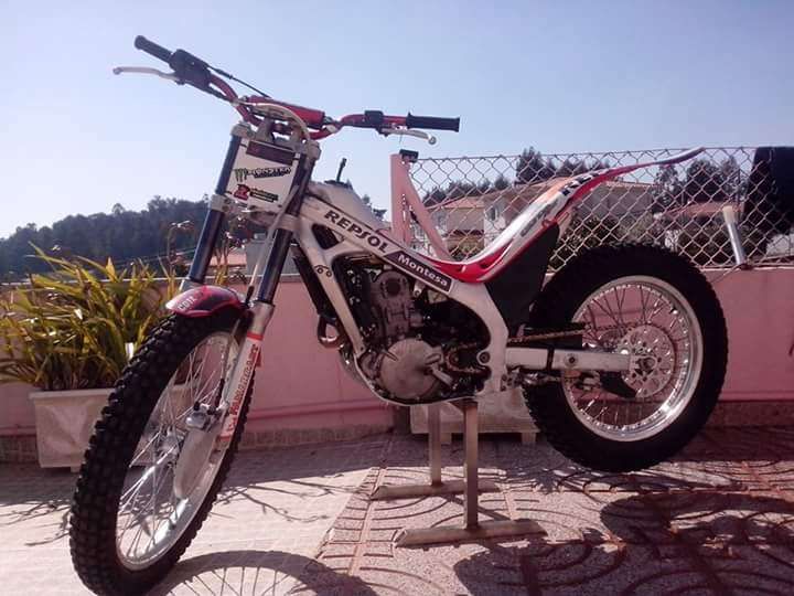 Mota trial Honda montesa 4rt