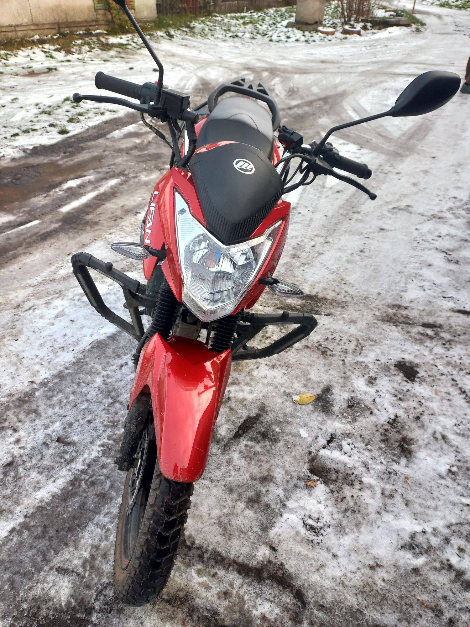 Продам Lifan 200