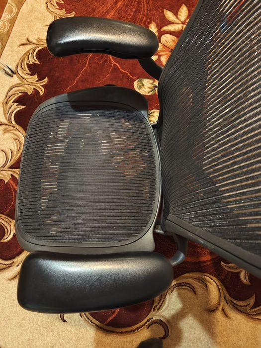 Крісло herman miller aeron стан нового