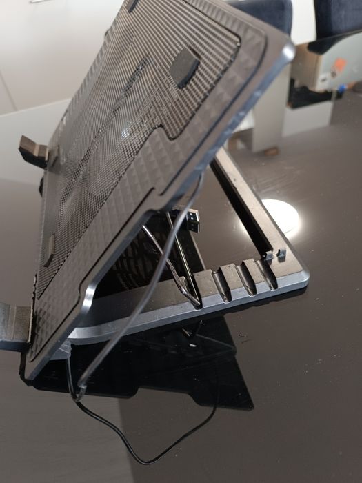 Podkładka chłodząca do pod laptopa Tracker Icestorm 17 . Ideal
