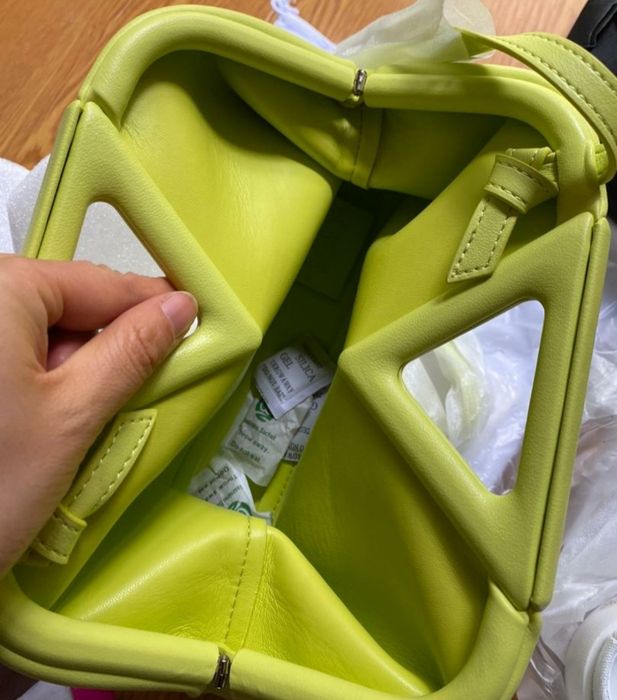 Bottega veneta Point torebka zielona seledynowa neonowa skórzana pasek