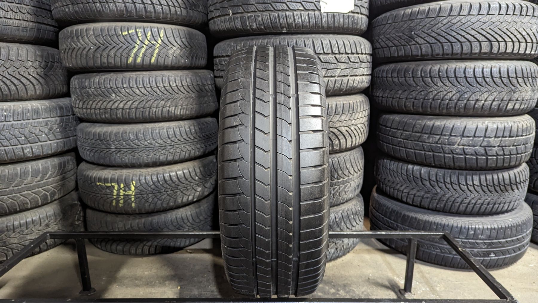 Шина 205/55 R 16 Good Year Efficient Grip. Одне колесо. Розпаровка.