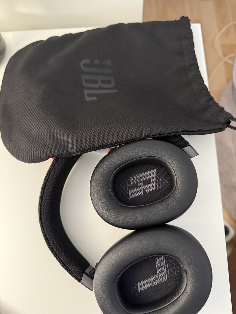 Auscultadores Jbl 660 NC
