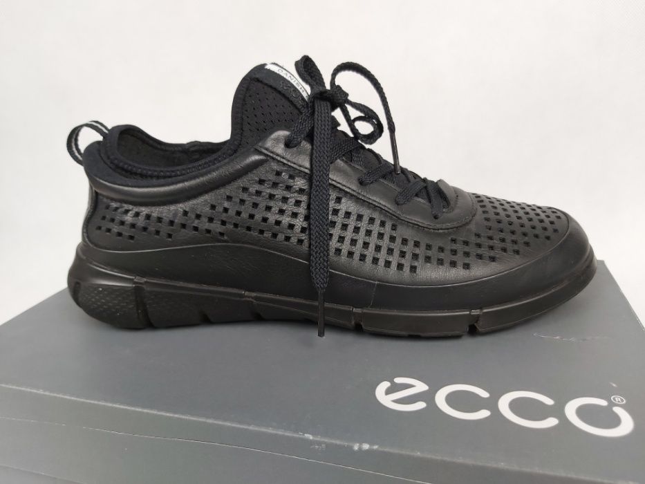 Półbuty czarne skórzane ECCO sneakersy 40 ECCO intrinsic 1