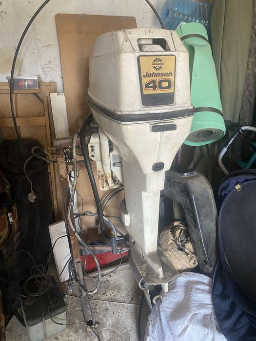 Продам ллодочный мотор Johnson 40