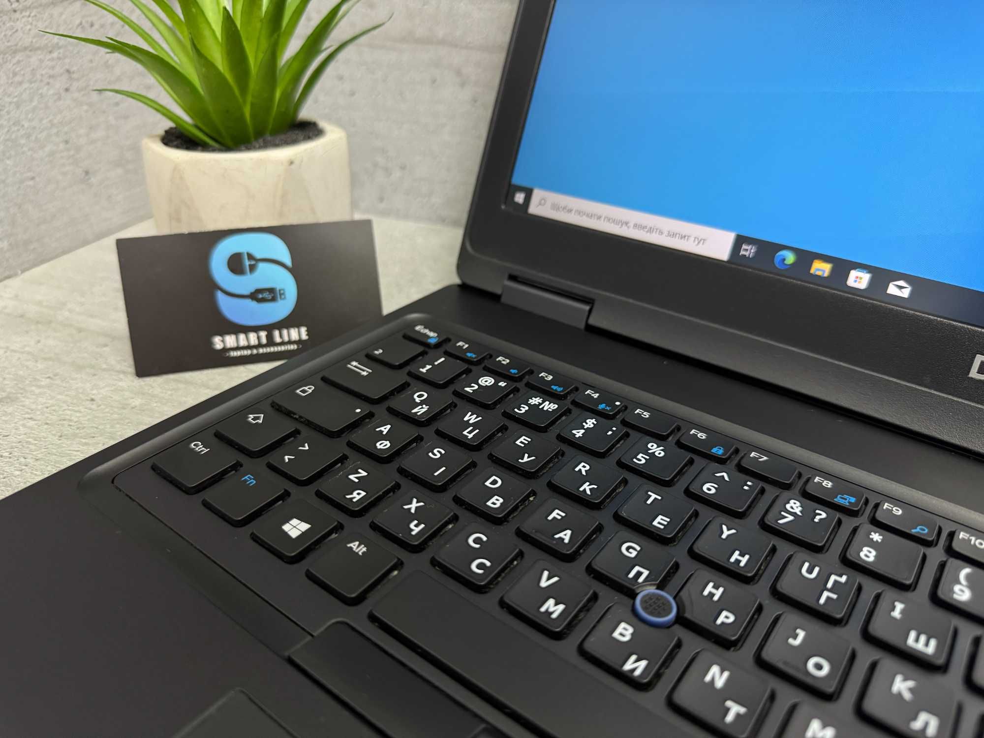 Мультимедійний ноутбук Dell 5590/i5-8350u/15.6"/256gb ssd/8gb ddr4