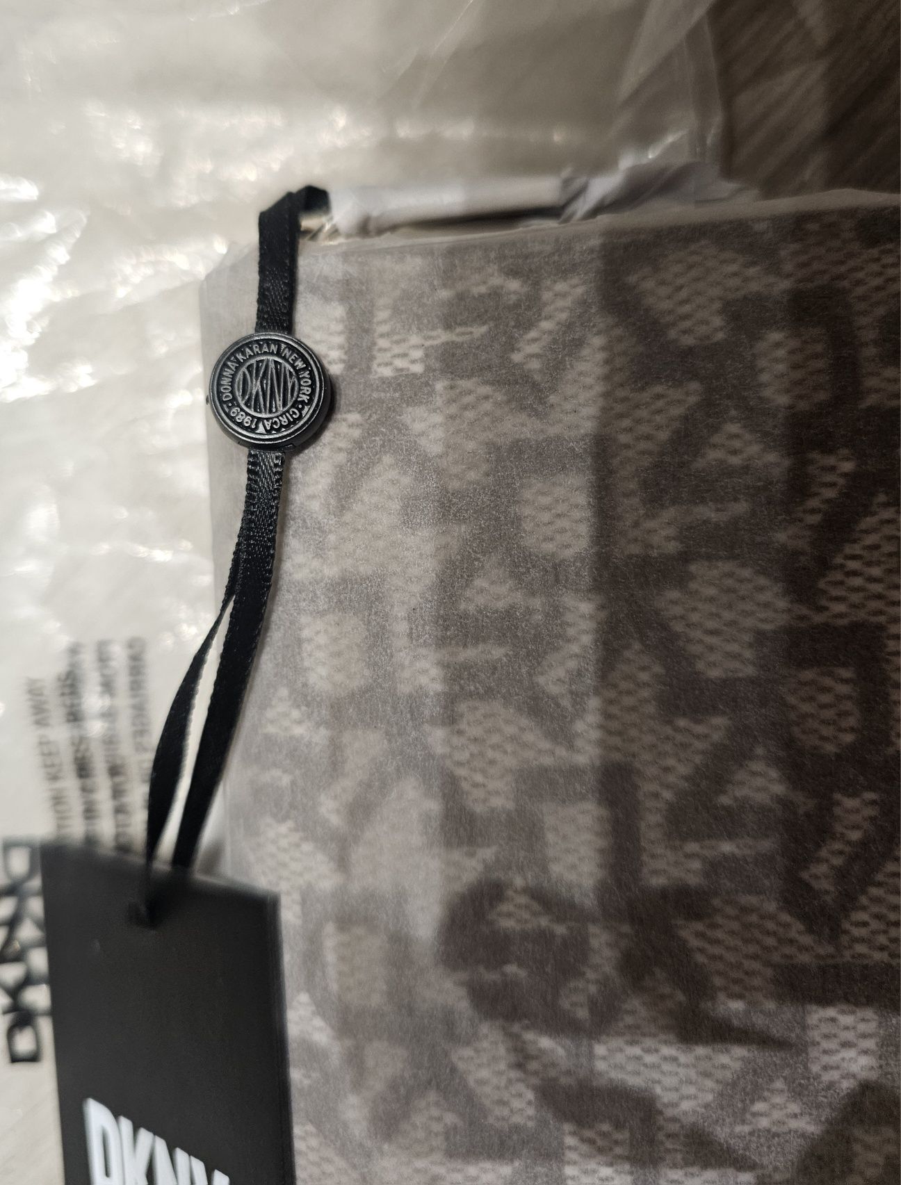 Dkny Duży Portfel Damski Bryant-New Zip Arou R831J658 Beżowy