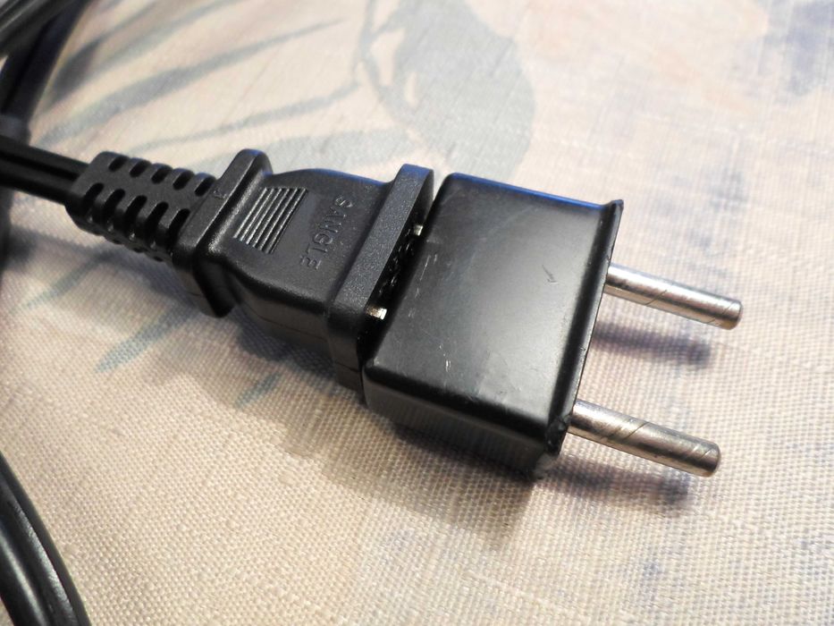 Кабель питания 1,5m, PC-184/2 -IEC-C7 2 pin американская вилка+адаптер
