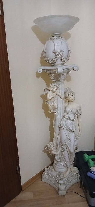 Lampa podłogowa Piekna