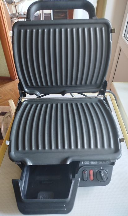 Гриль-барбекю електричний Tefal GC305012