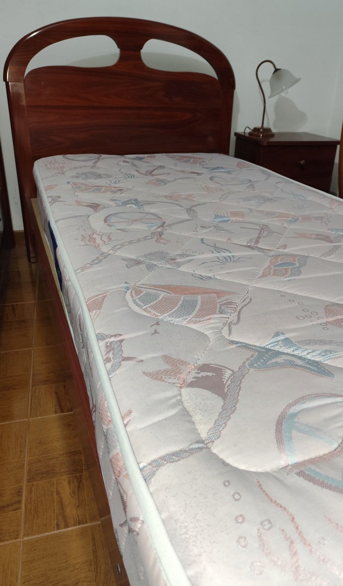 Cama solteiro + colchão