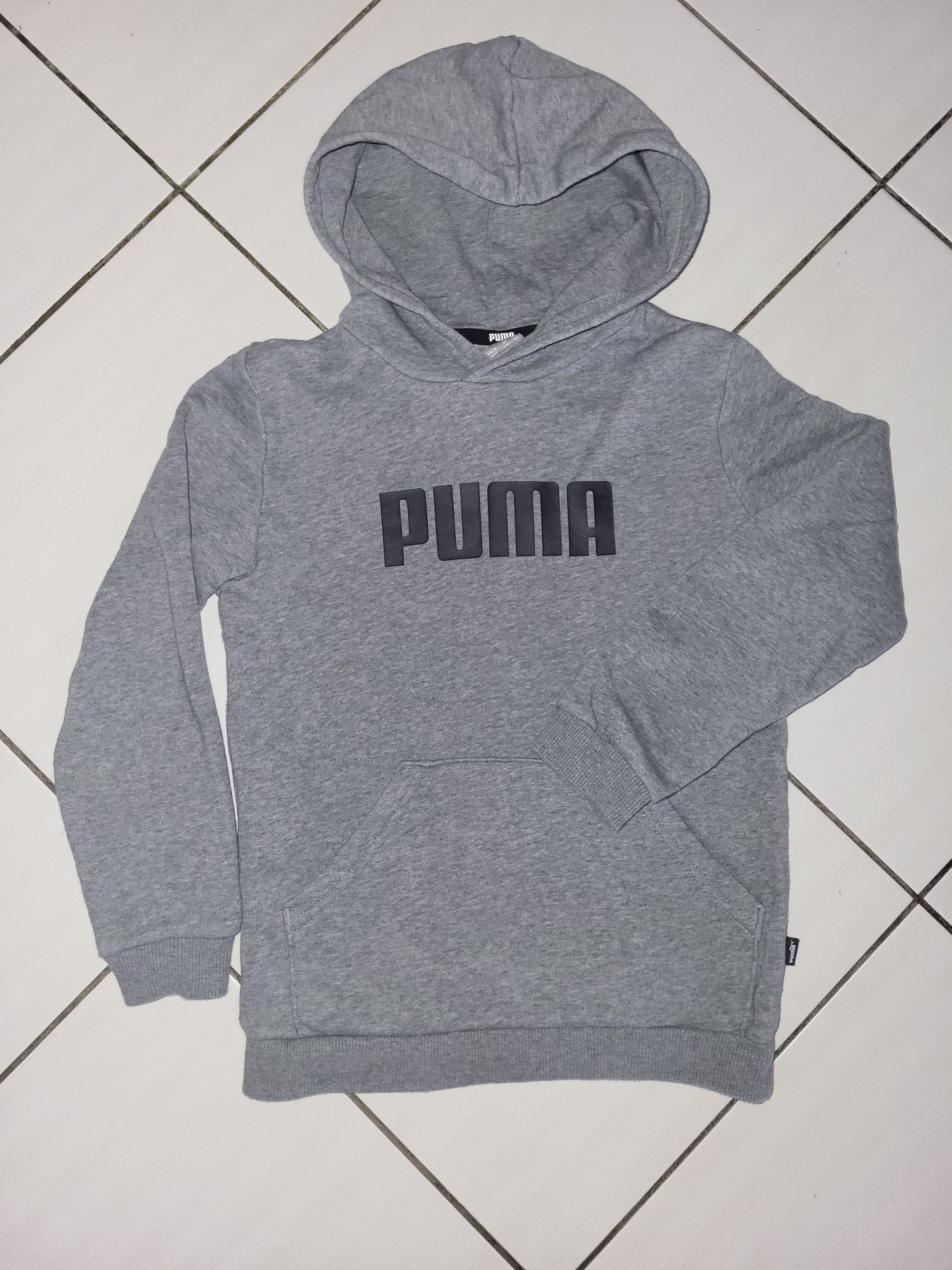 Dres Puma zestaw spodnie i bluza rozmiar 128 / 7-8Y