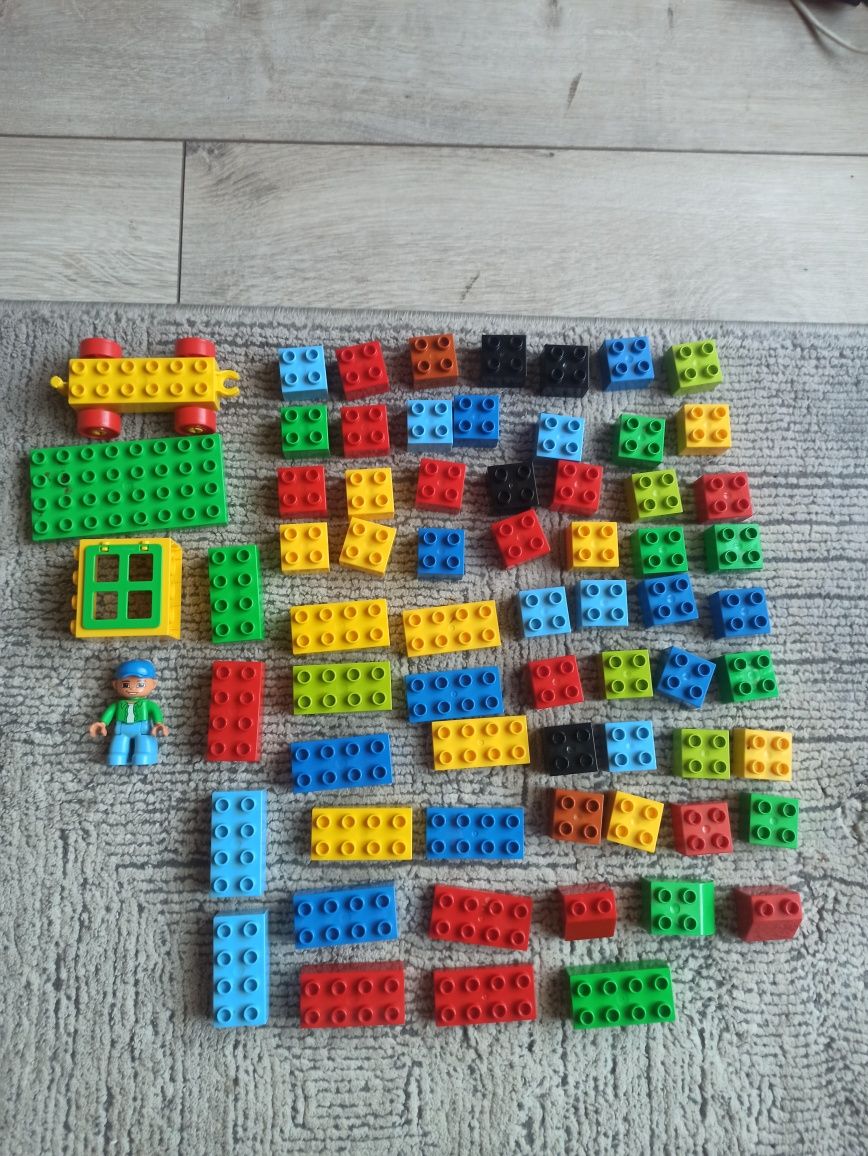 Klocki Duplo około 70 elementów
