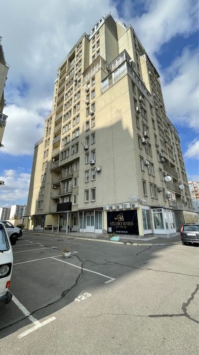 Продам 2 комнатную квартиру в ЖК Олимпик 2 с паркоместом (Дн. Брама)
