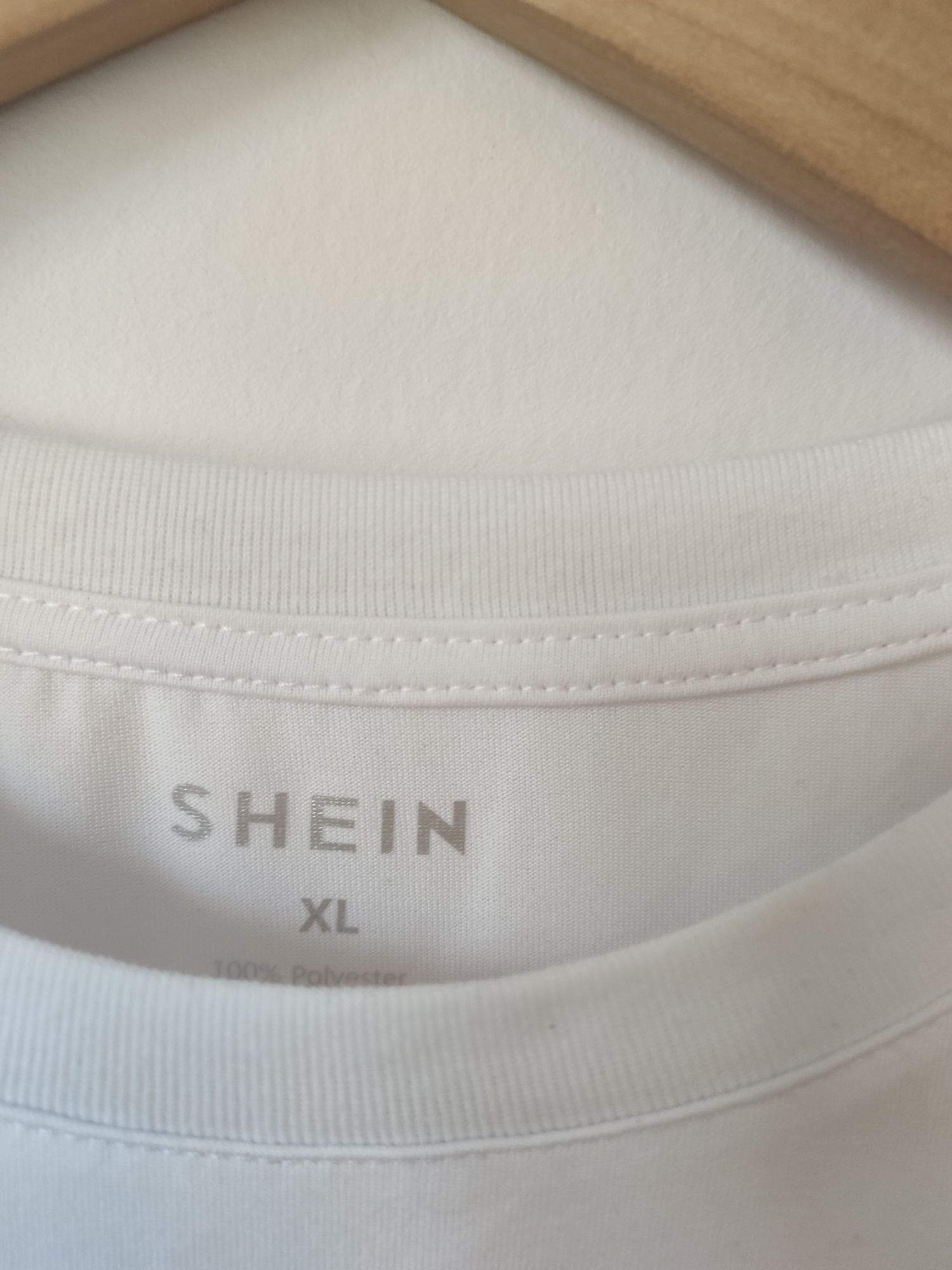 Biała bluzka t-shirt w motyle letni summer shein xl XXL 42 44